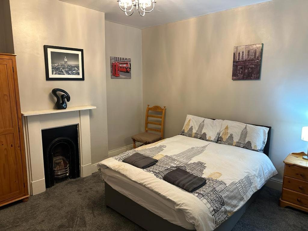 Apartamento Luton Town House Near Airport Exterior foto