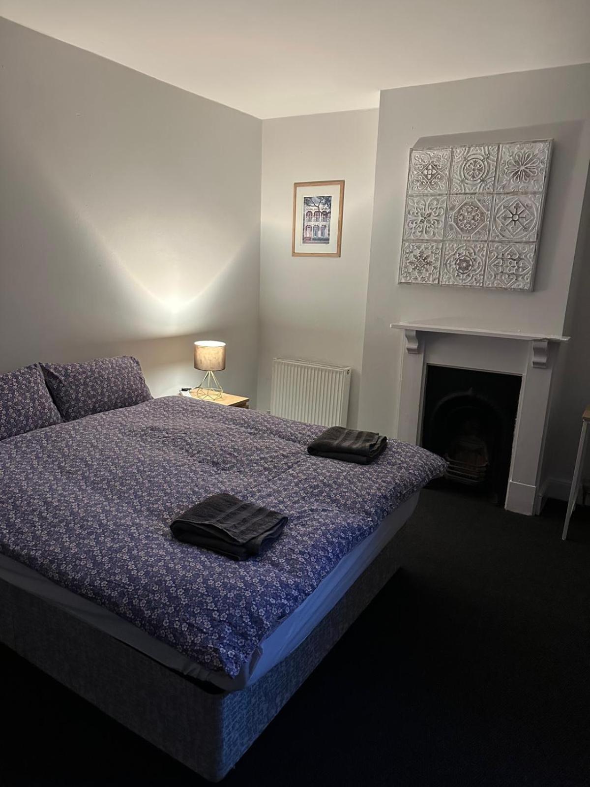 Apartamento Luton Town House Near Airport Exterior foto